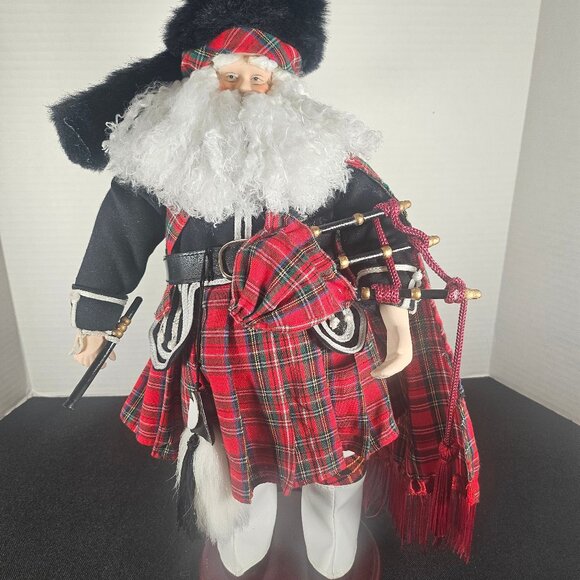 Scottish Santa Piper 18" Christmas Figurine Bagpipes Traditional Tartan Plaid - Picture 3 of 10